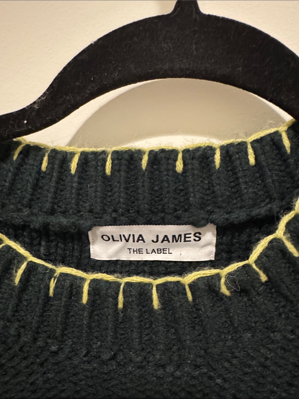 Olivia James/ Elizabeth James Sweater 💚 - Picture 5 of 6
